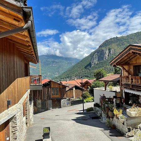 Maison De Village Au Pied Des 3 Vallees Villarlurin Buitenkant foto