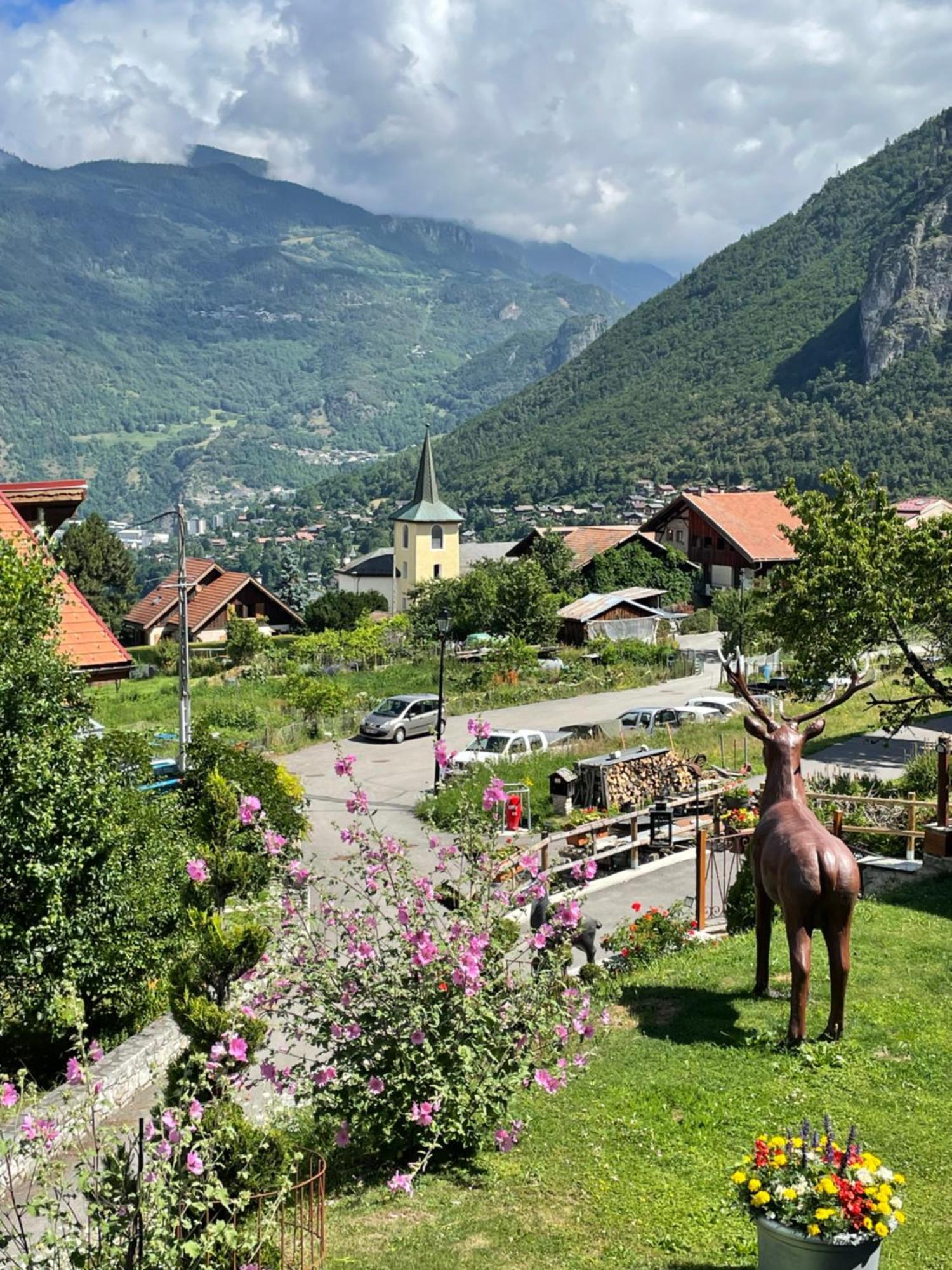 Maison De Village Au Pied Des 3 Vallees Villarlurin Buitenkant foto